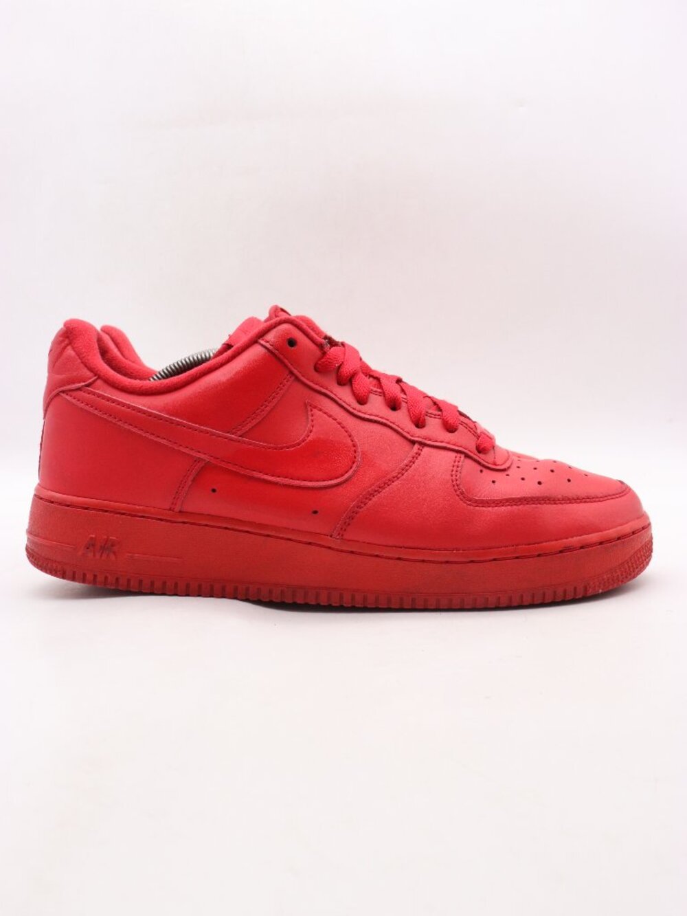 Nike Air Force 1 07 LV8 1 Triple Red Men's Size 11.5 Athletic Sneaker CW6999-600